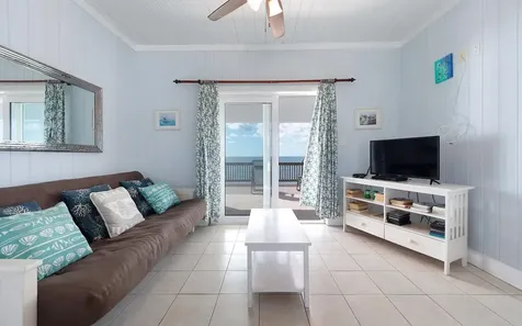 Wandering Shore Drive Eleuthera BS