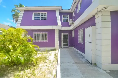 Palmdale Avenue New Providence Paradise Island BS