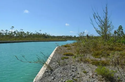 Surrey Lane, Surrey Bay 27 Grand Bahama Freeport BS