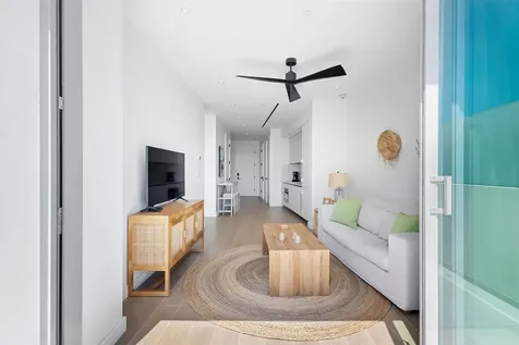 Goldwynn New Providence Paradise Island BS