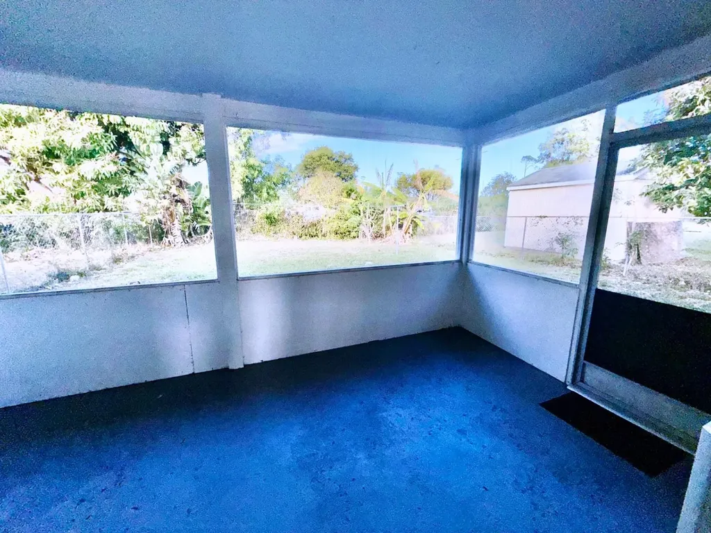 Ferry Horse Lane Grand Bahama Freeport BS