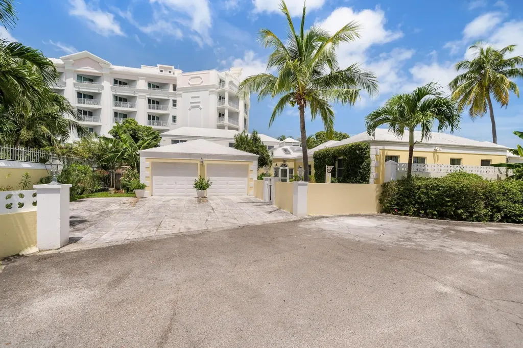 West Bay Street New Providence Paradise Island BS