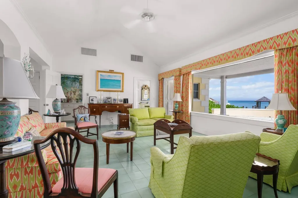 West Bay Street New Providence Paradise Island BS