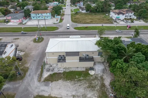 Carmichael Road Complex New Providence Paradise Island BS