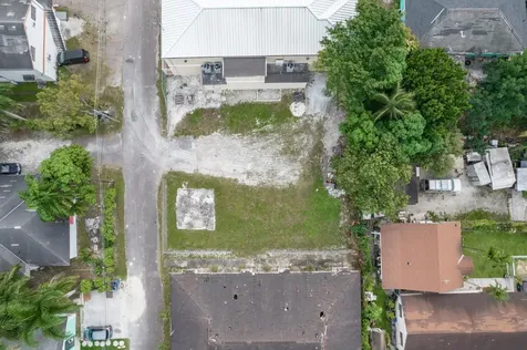 Carmichael Road Complex New Providence Paradise Island BS