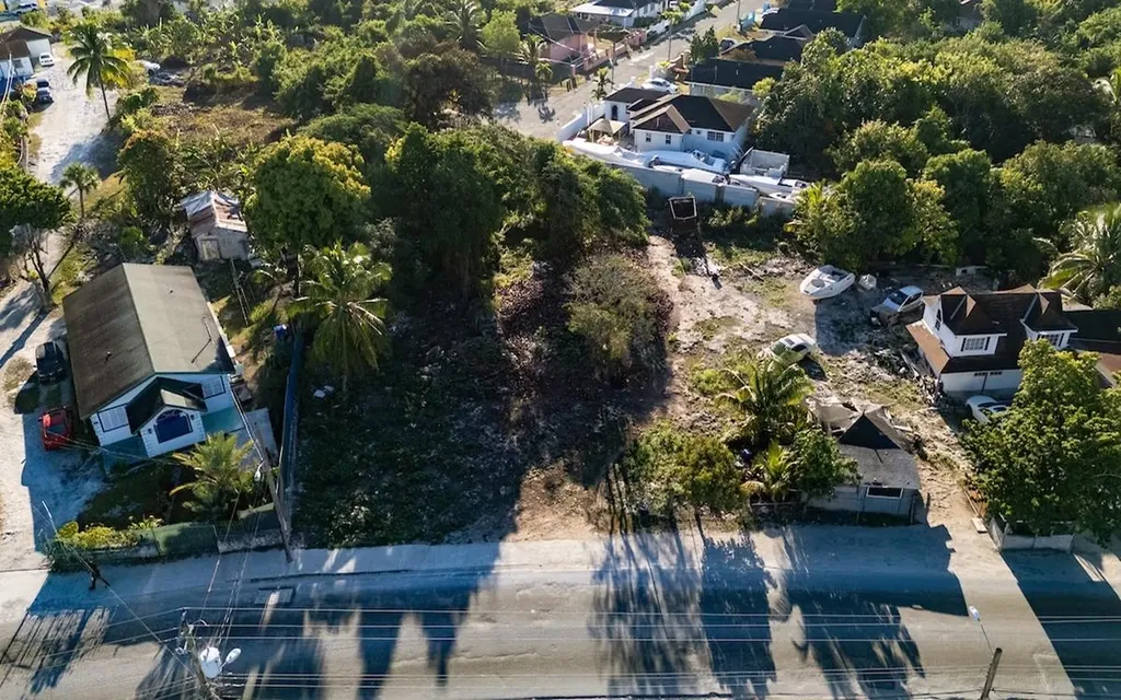 Carmichael Village New Providence Paradise Island BS