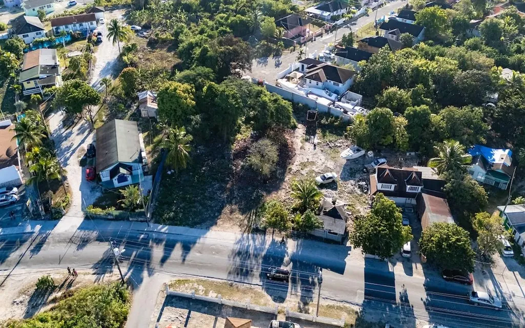 Carmichael Village New Providence Paradise Island BS