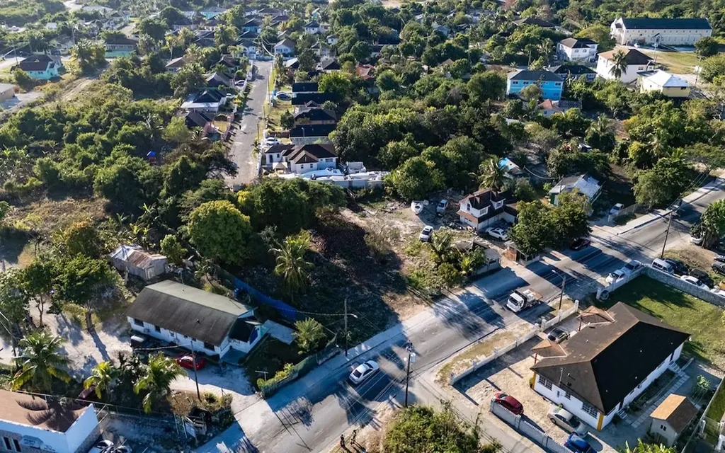 Carmichael Village New Providence Paradise Island BS