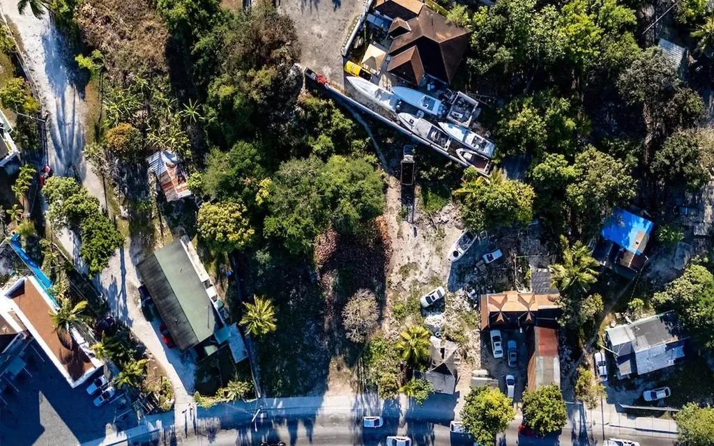 Carmichael Village New Providence Paradise Island BS