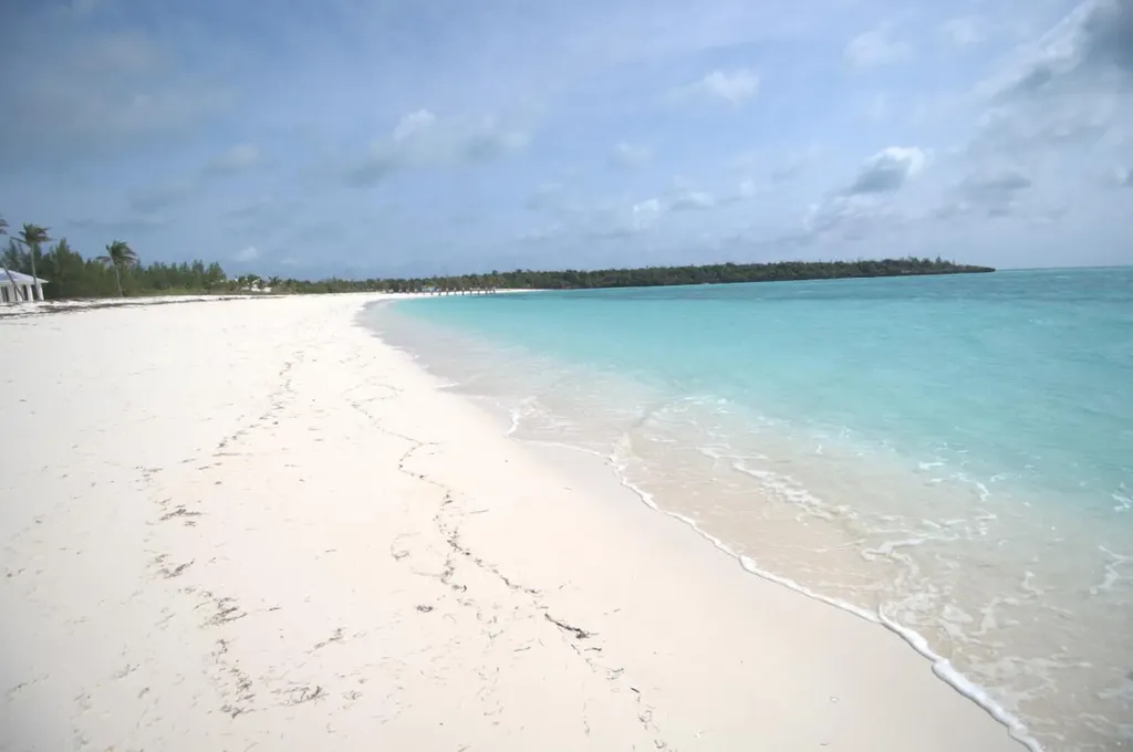 Coconuts Beach Lot Abaco BS
