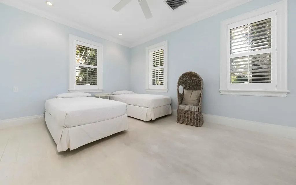 9 Charleston Lane Rental New Providence Paradise Island BS