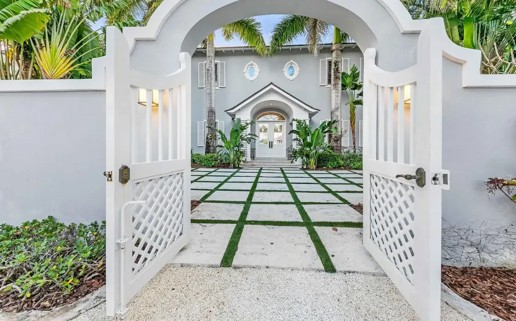 9 Charleston Lane Rental New Providence Paradise Island BS