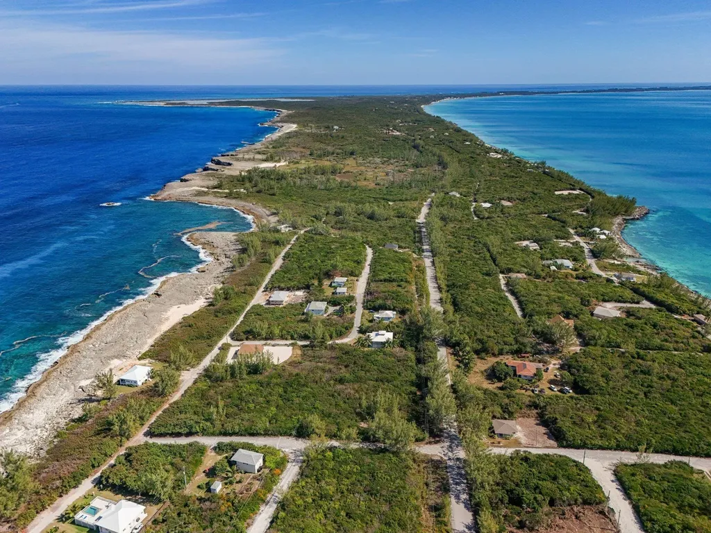 Rainbow Bay Home Two Lots Eleuthera BS