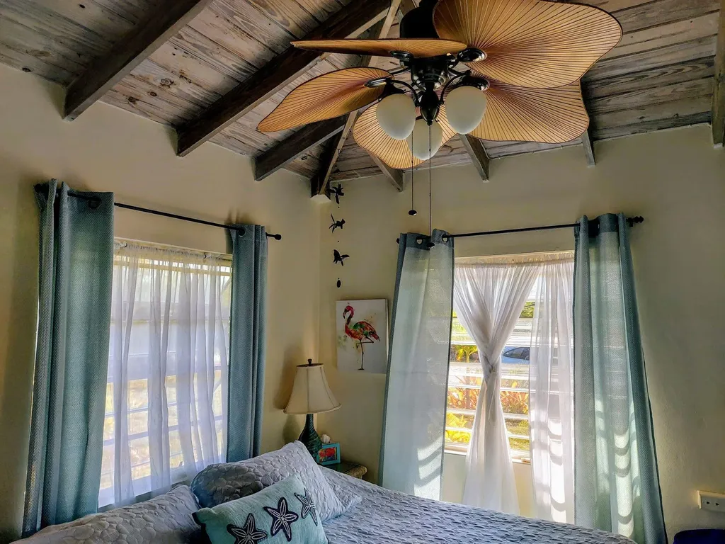 Rainbow Bay Home Two Lots Eleuthera BS