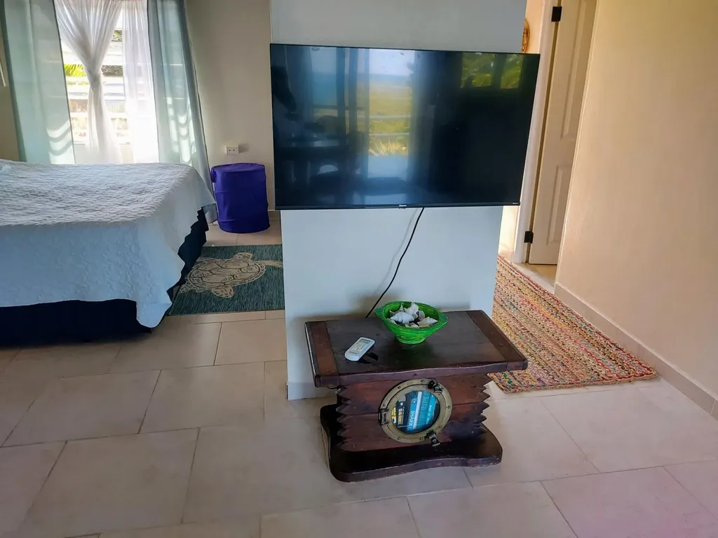 Rainbow Bay Home Two Lots Eleuthera BS