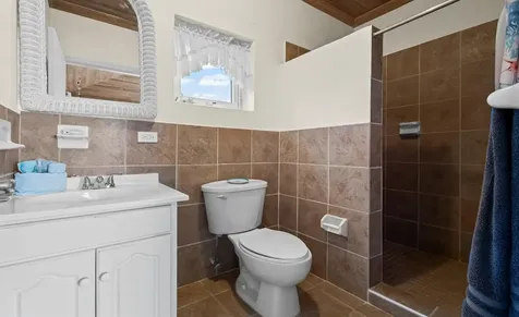 Rainbow Bay Home Two Lots Eleuthera BS