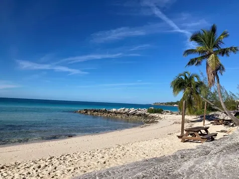 Rainbow Bay Home Two Lots Eleuthera BS