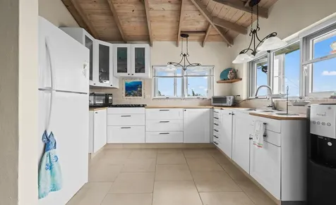 Rainbow Bay Home Two Lots Eleuthera BS