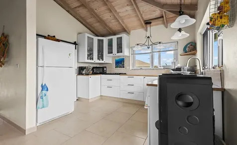 Rainbow Bay Home Two Lots Eleuthera BS