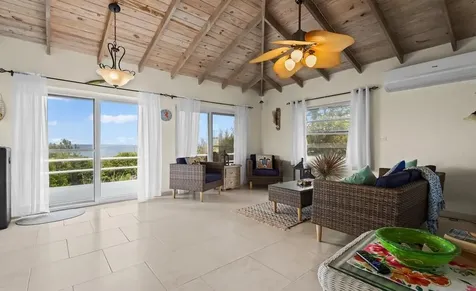 Rainbow Bay Home Two Lots Eleuthera BS