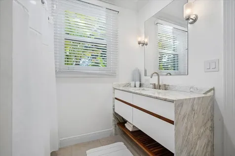 Bayswater Lane New Providence Paradise Island BS