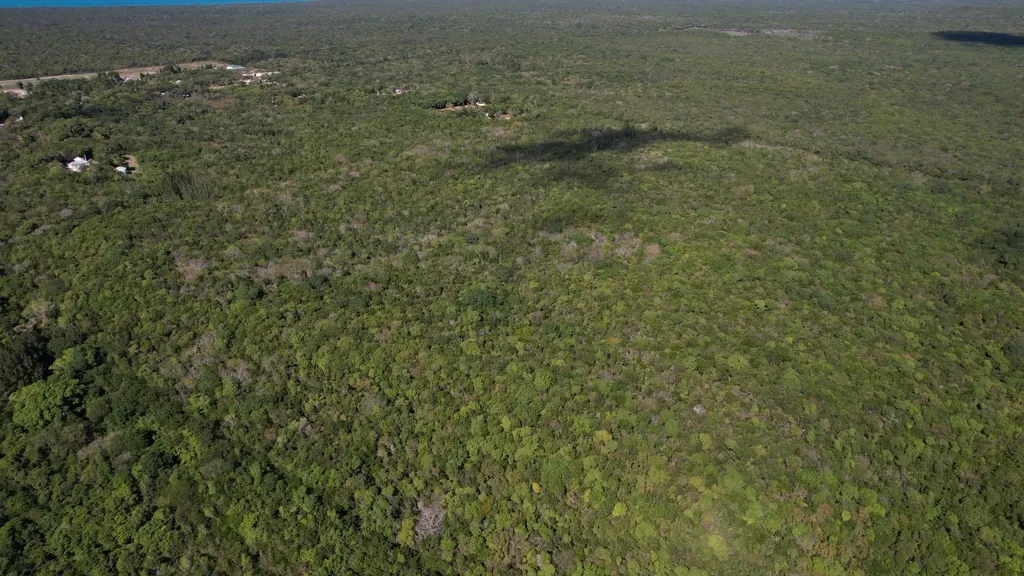 Lot 19 Rock Sound Eleuthe Eleuthera BS