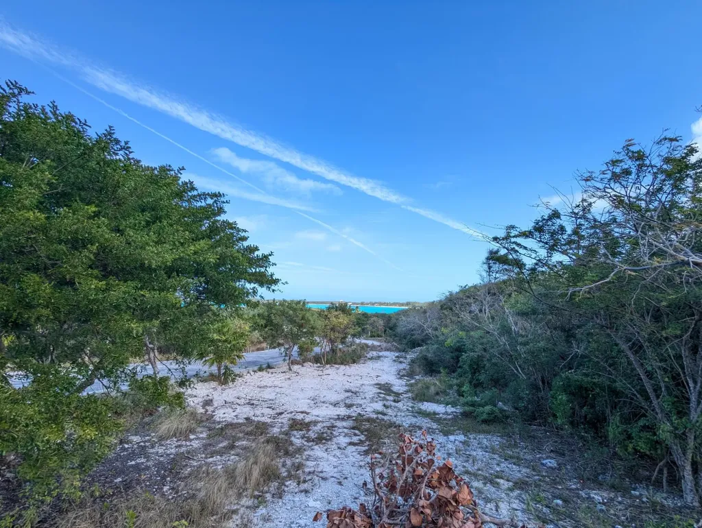 Taylor Mackenzie Drive #4 Exuma BS