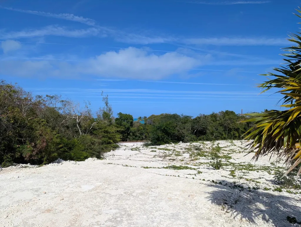 Taylor Mackenzie Drive #4 Exuma BS