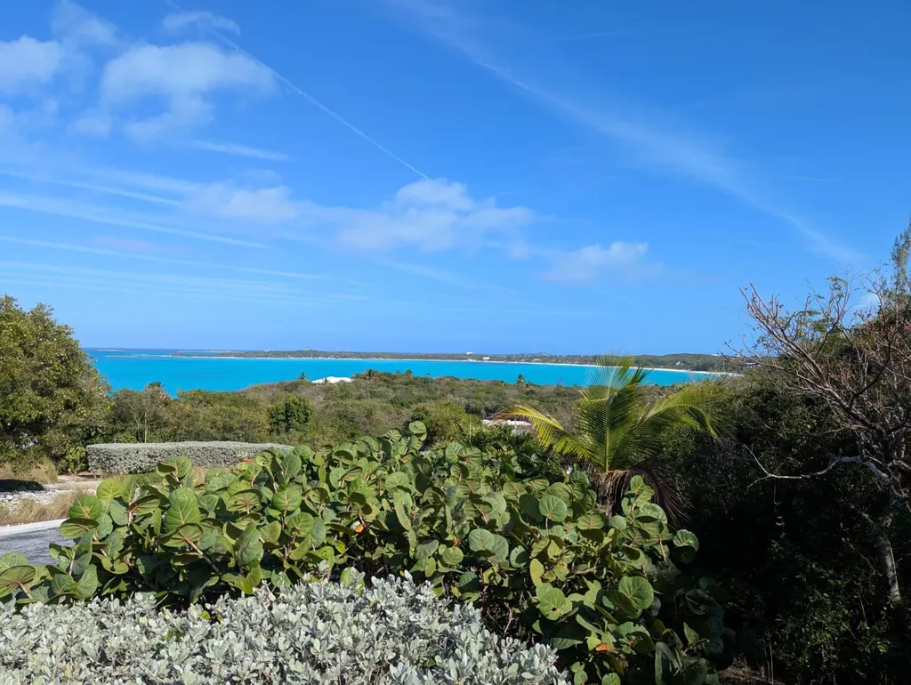 Taylor Mackenzie Drive #4 Exuma BS