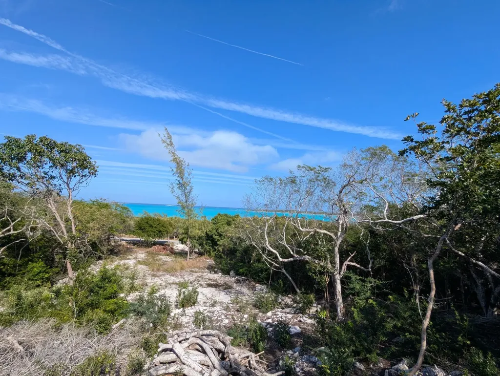 Taylor Mackenzie Drive #4 Exuma BS