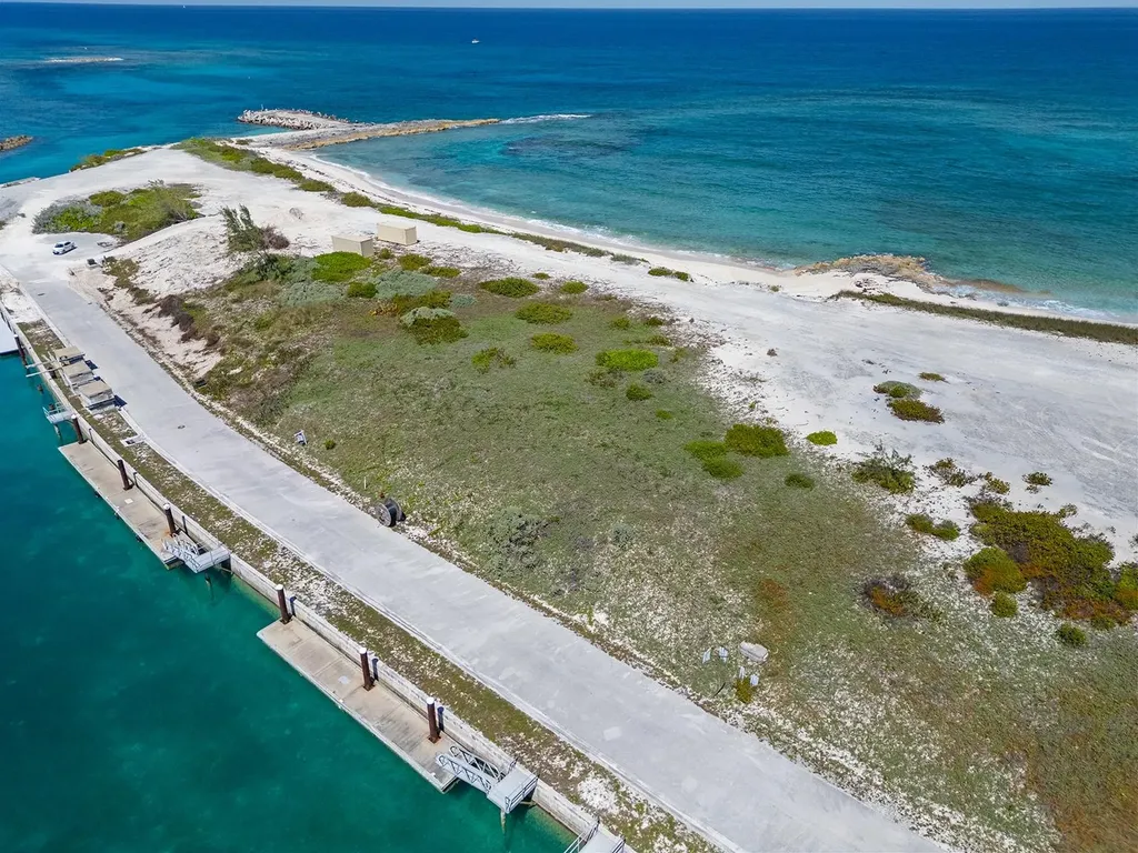 Lot #6 Marina Beach Exuma BS