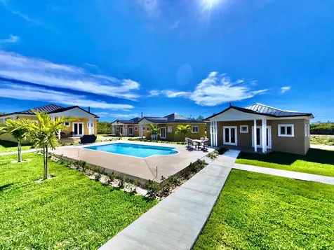 #4 Silver Coin Lane Grand Bahama Freeport BS