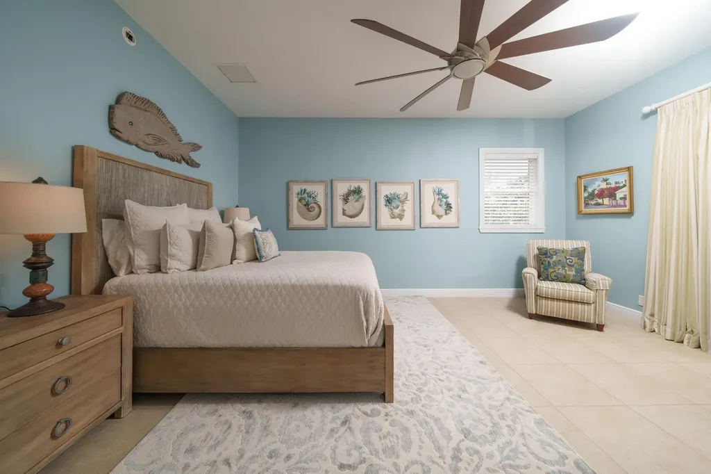 Pair Of Aces Abaco BS