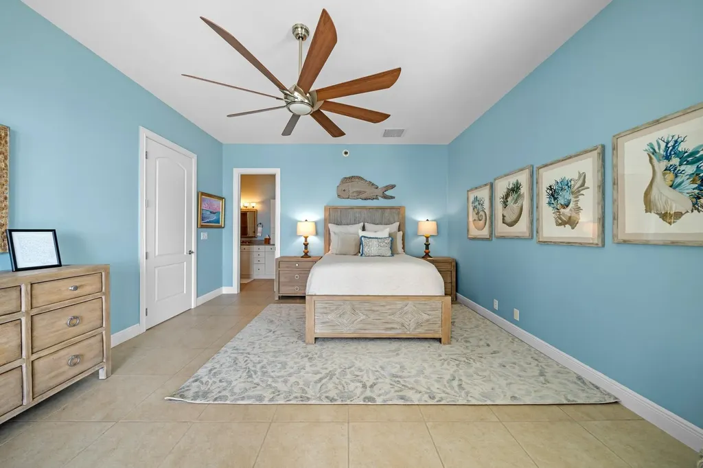 Pair Of Aces Abaco BS