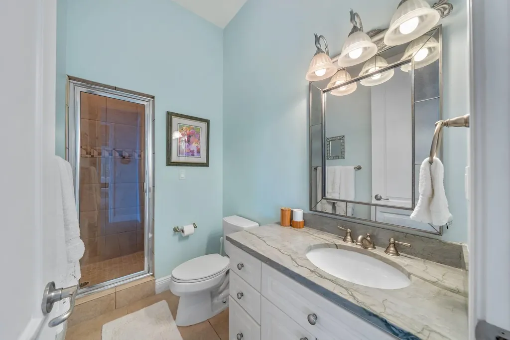 Pair Of Aces Abaco BS