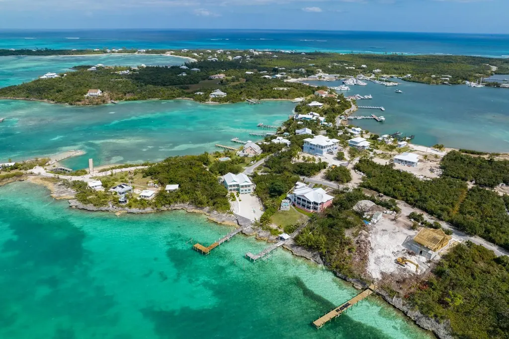 Pair Of Aces Abaco BS