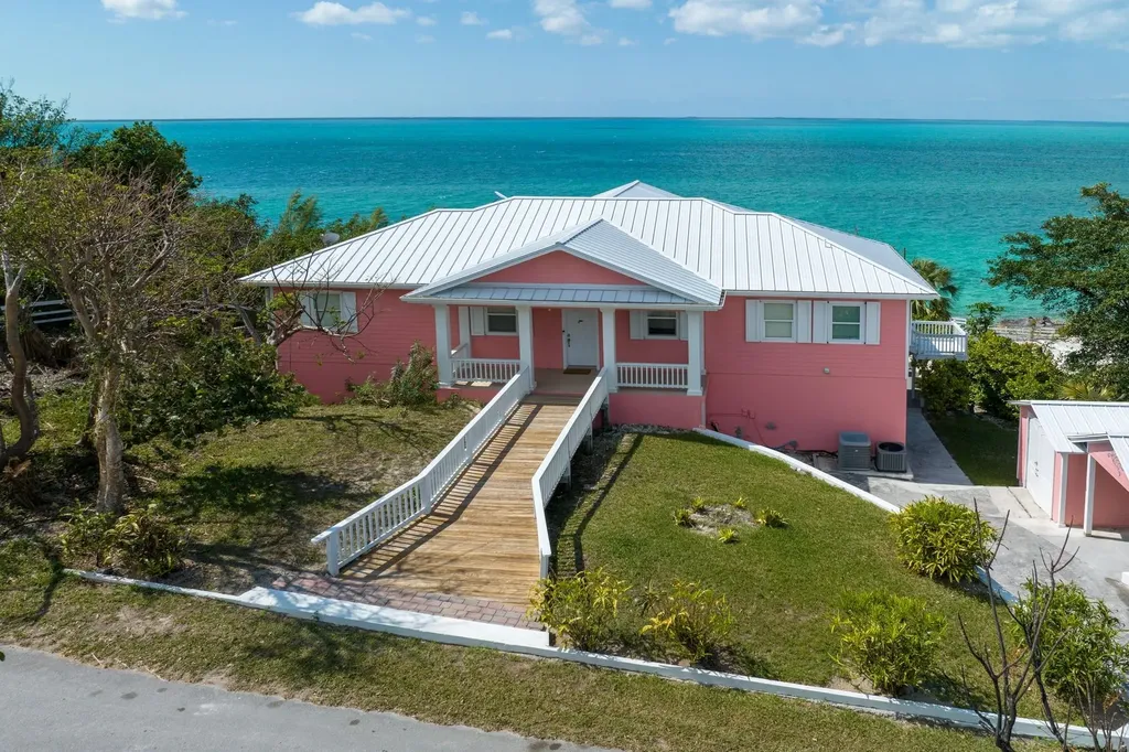 Pair Of Aces Abaco BS