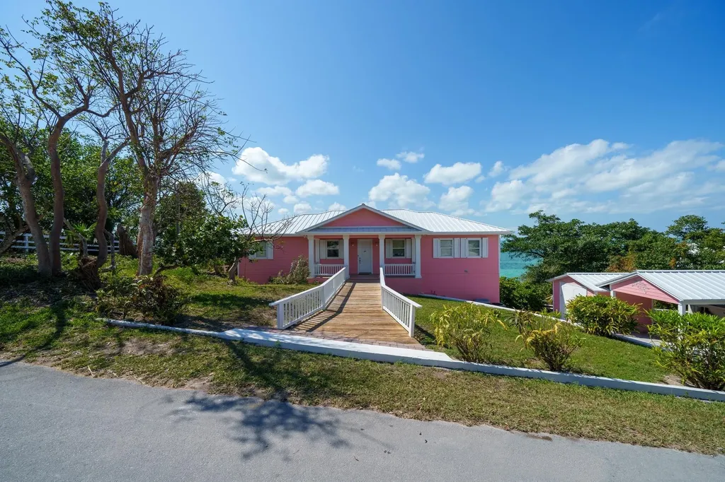 Pair Of Aces Abaco BS