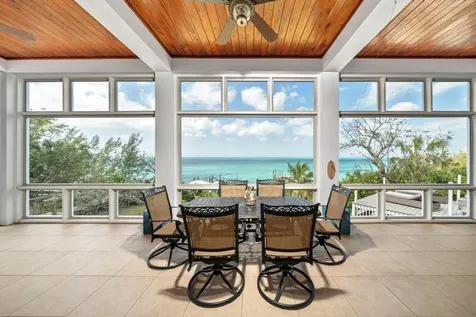 Pair Of Aces Abaco BS