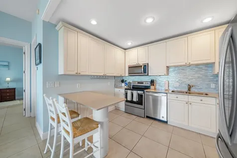 Pair Of Aces Abaco BS