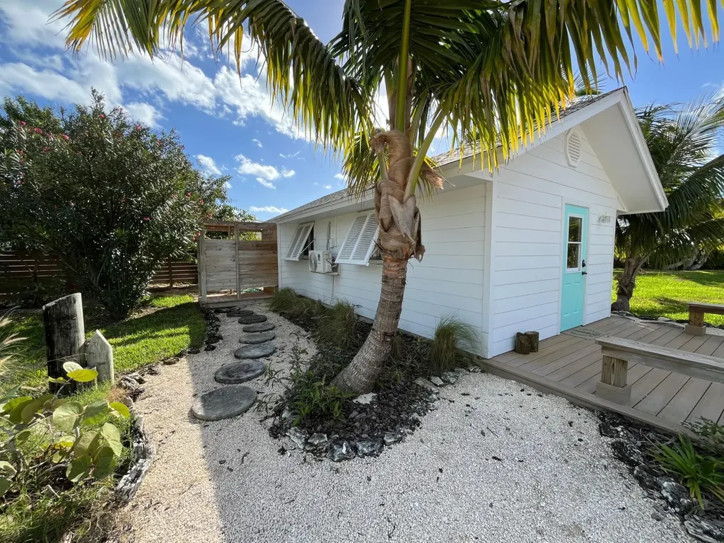 Galleon Beach Cottage Windward Abaco BS