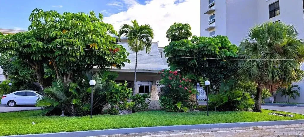 Coral Beach Grand Bahama Freeport BS