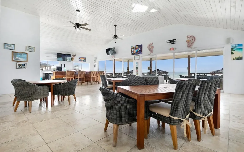 Fountain Bay Resort & Marina Cat Island BS