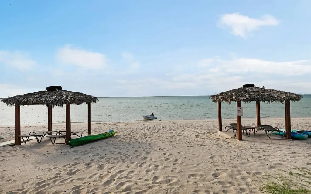 Fountain Bay Resort & Marina Cat Island BS