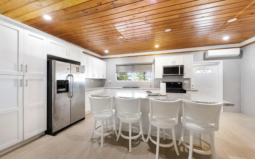 Fountain Bay Resort & Marina Cat Island BS