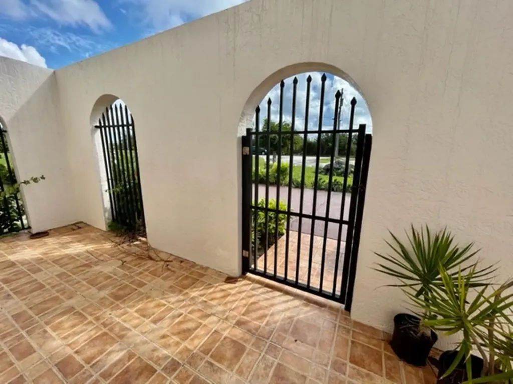 Pine Bay Estate Home Grand Bahama Freeport BS