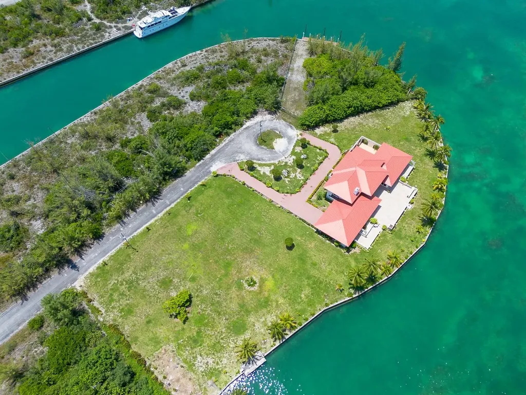 Pine Bay Estate Home Grand Bahama Freeport BS