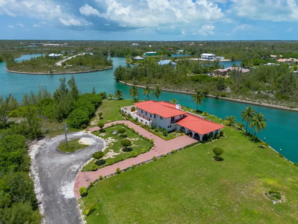 Pine Bay Estate Home Grand Bahama Freeport BS