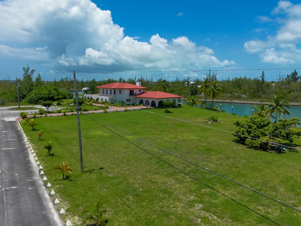 Pine Bay Estate Home Grand Bahama Freeport BS