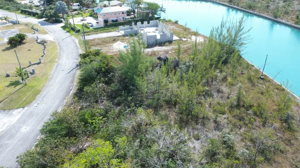Pine Bay Canal Front Grand Bahama Freeport BS